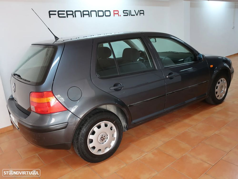 VW Golf 1.4i Confortline - 5