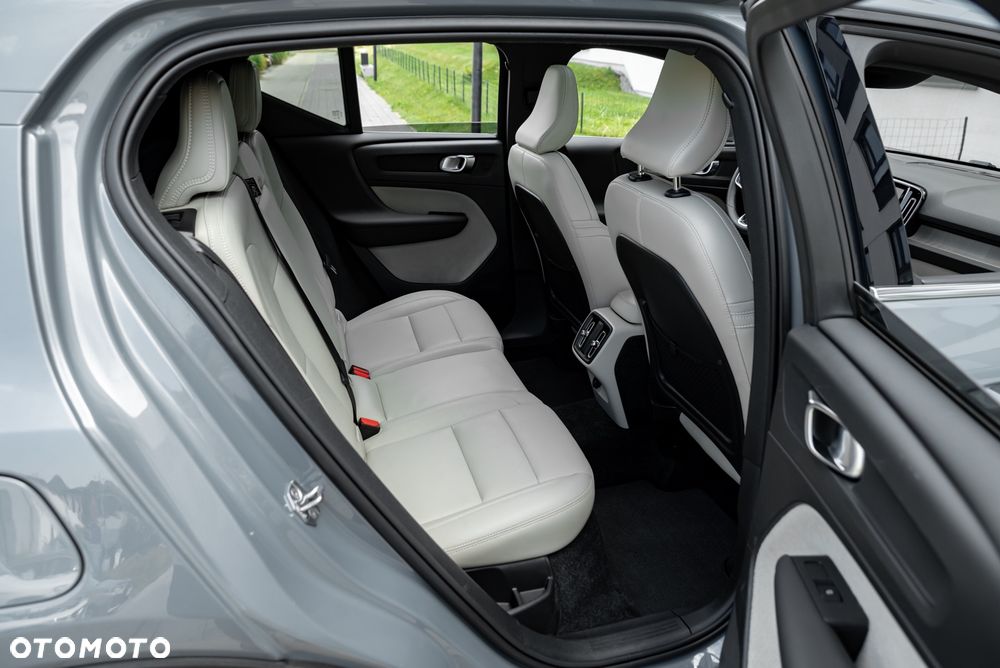 Volvo XC 40 D3 - 24