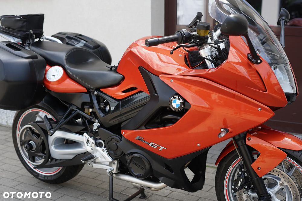 BMW F - 12