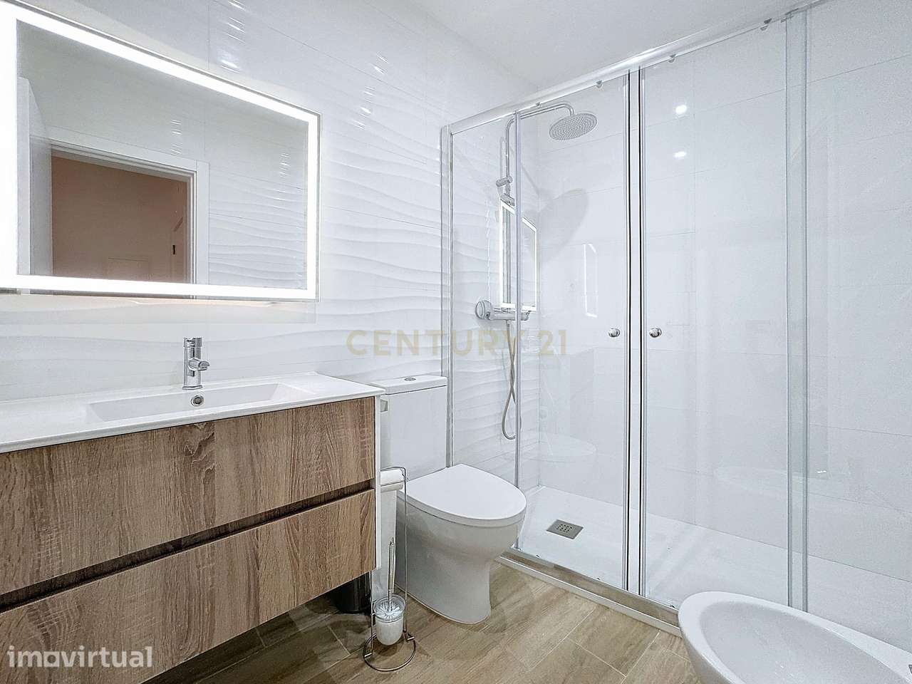 Apartamento - Rés-do-Chão - Centro Histórico - Nazaré - Arrendamento - Grande imagem: 5/10