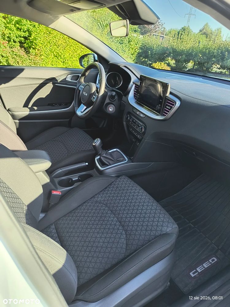 Kia Ceed 1.5 T-GDI L Business Line - 10