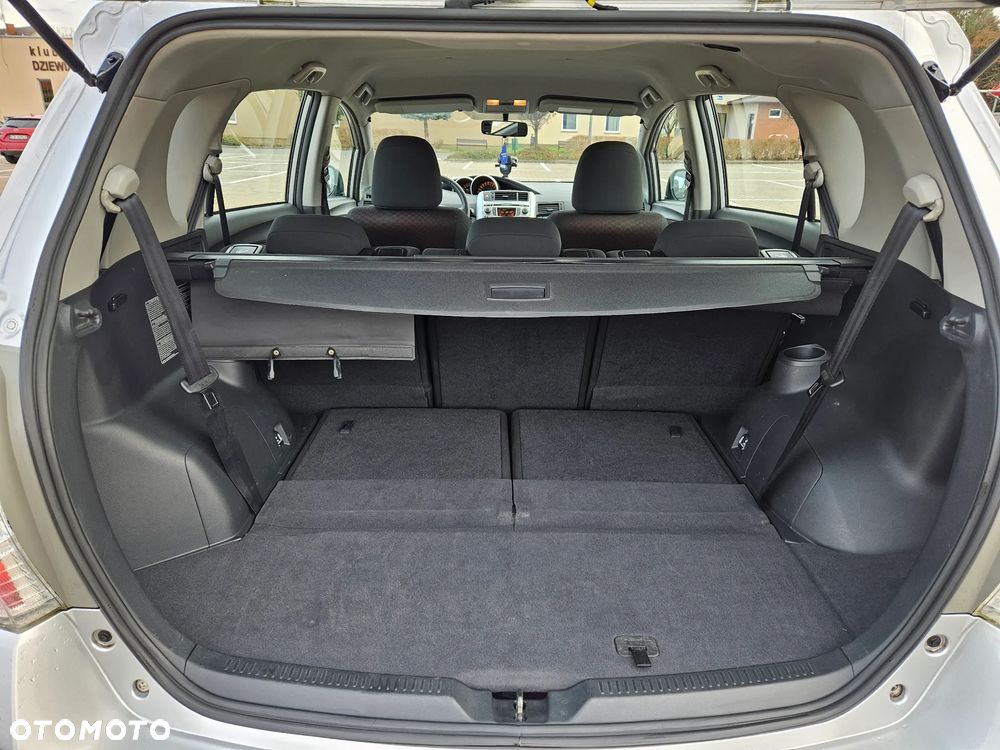 Toyota Verso 1.8 2010 7os - 15