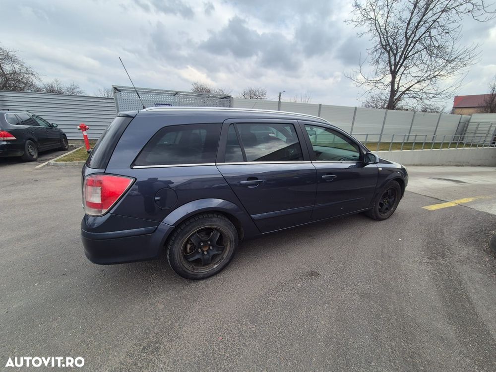 Opel Astra 1.7 CDTi Cosmo - 3