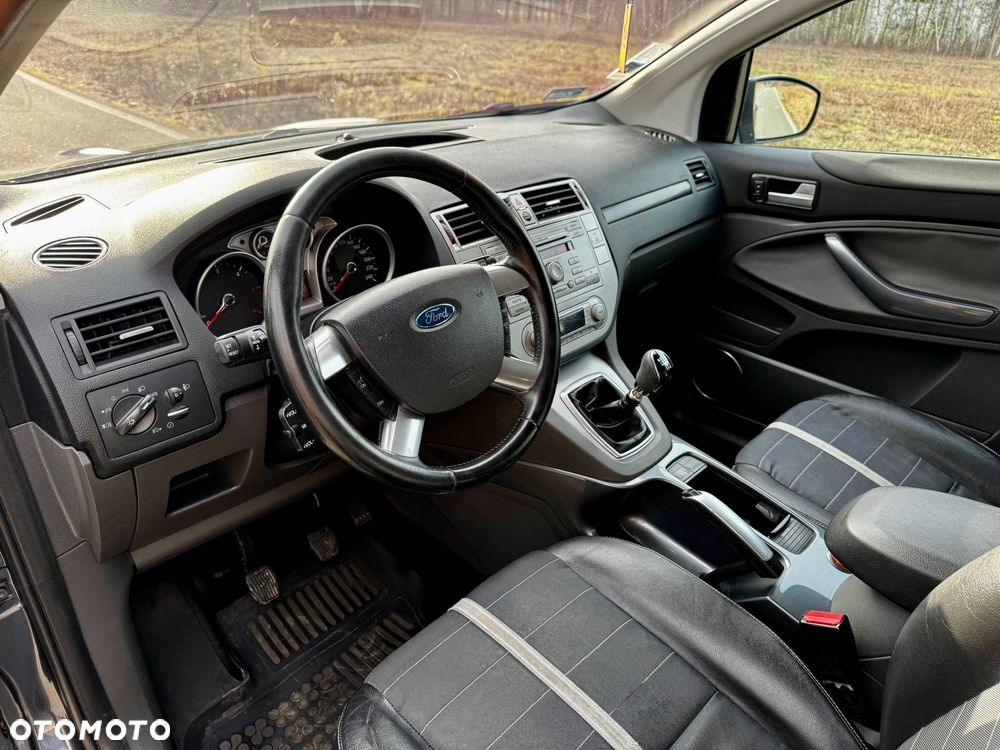 Ford Kuga 2.0 TDCi Titanium - 15