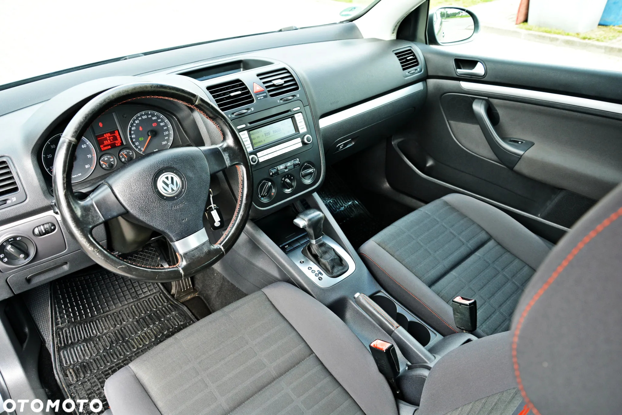 Volkswagen Golf 1.6 Automatik Goal - 5