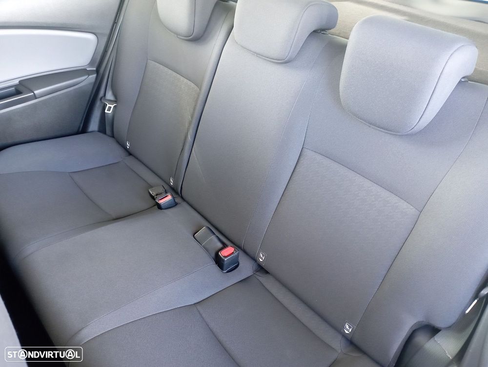 Toyota Yaris 1.0 VVT-i - 6