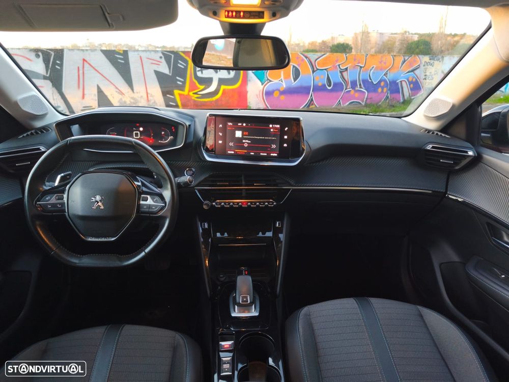 Peugeot 208 1.2 PureTech Allure EAT8 - 6