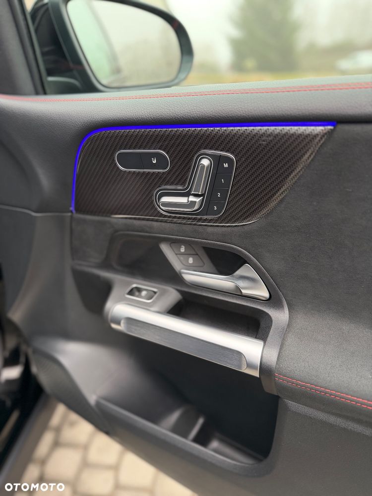 Mercedes-Benz GLB 250 AMG Line 8G-DCT - 12