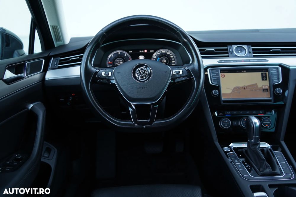 Volkswagen Passat 2.0 TDI DSG 4Motion Highline - 11