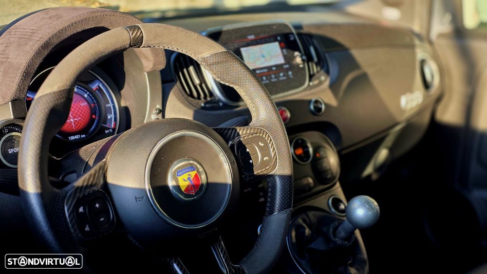Abarth 695 70 Anniversario - 17