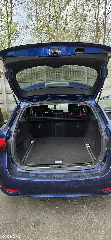 Toyota Avensis 2.0 D-4D Premium - 5