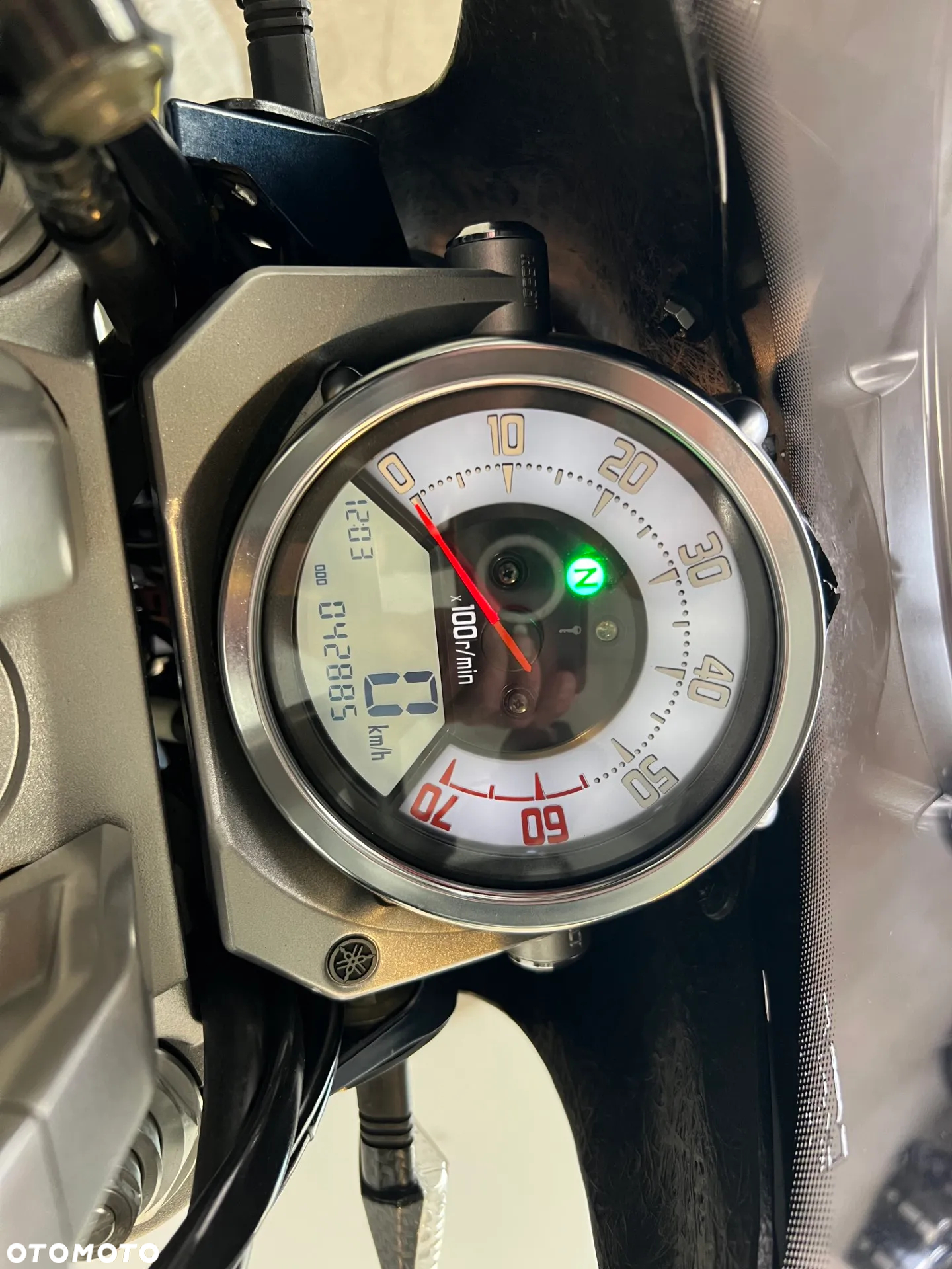 Yamaha MT - 5