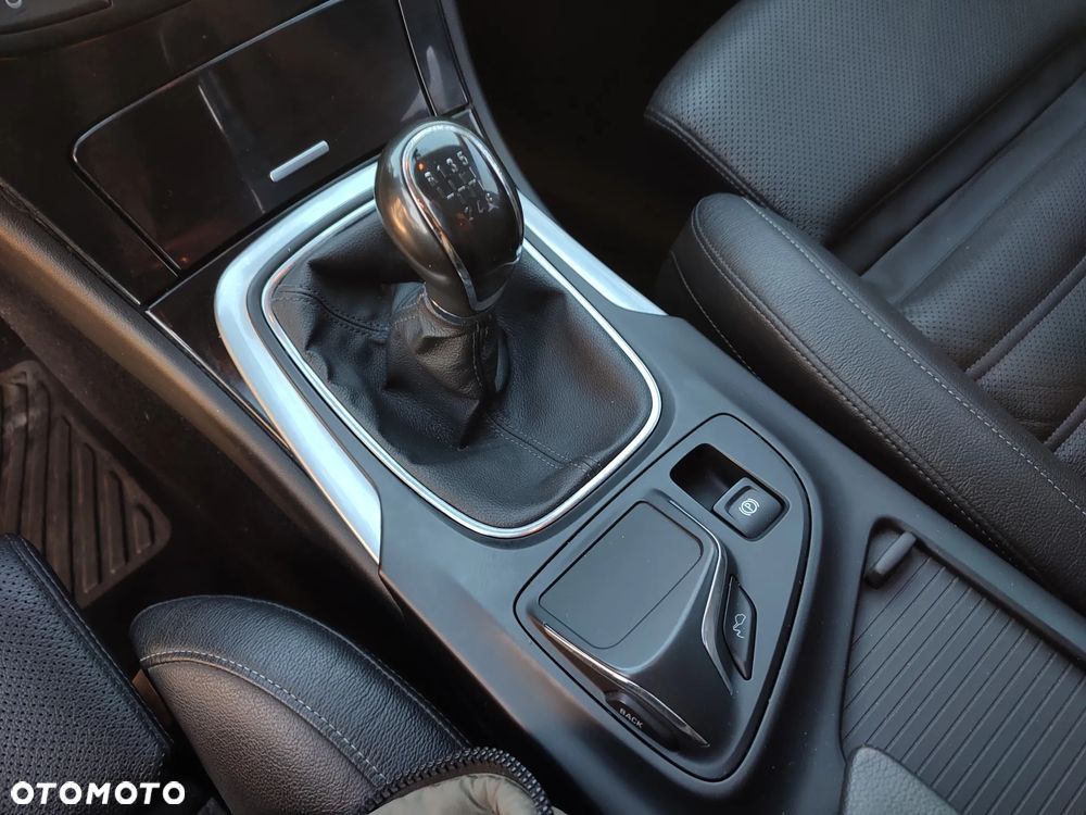 Opel Insignia 1.6 T Cosmo - 31