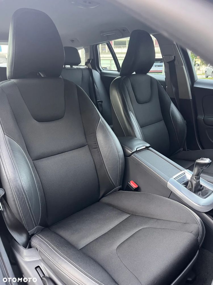 Volvo V60 - 22