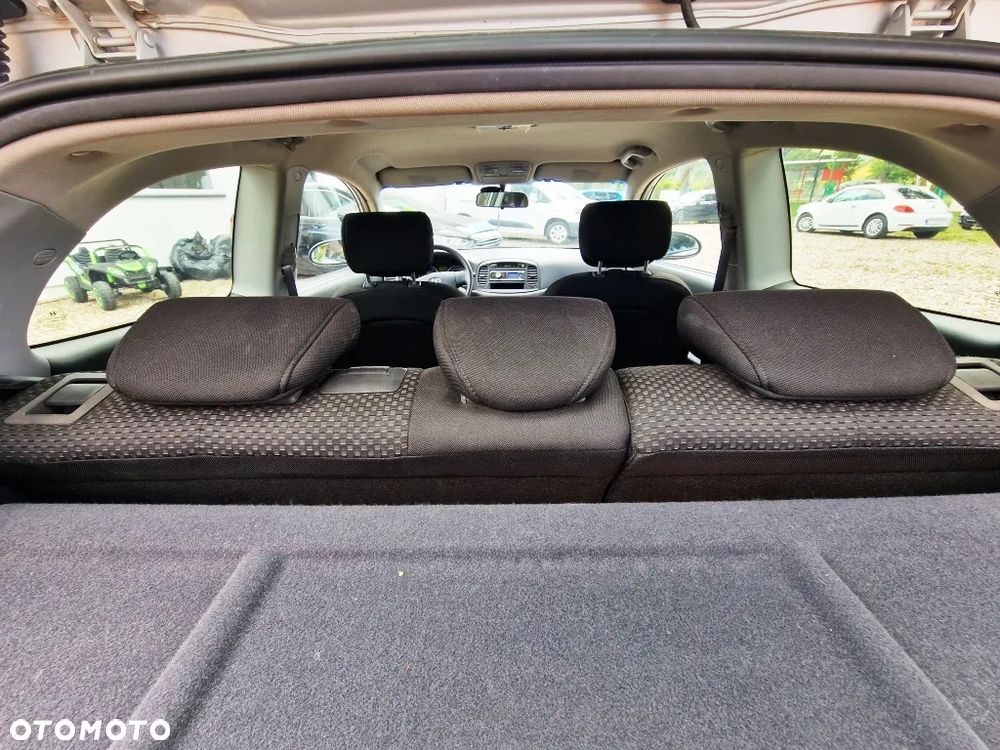 Hyundai Accent 1.6 Style A/C - 35