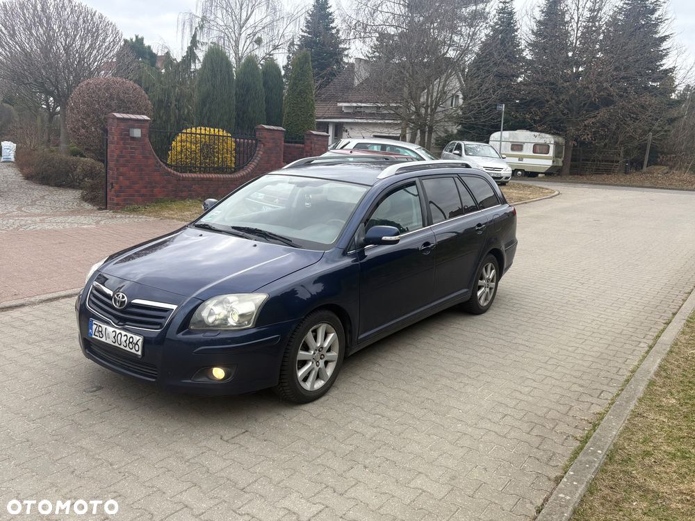 Toyota Avensis 2.0 D-4D Platinium - 12
