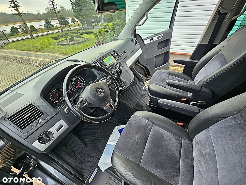 Volkswagen Multivan - 34