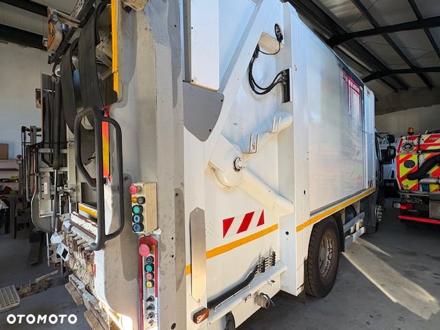 Renault D Wide Śmieciarka Euro 6 - 6