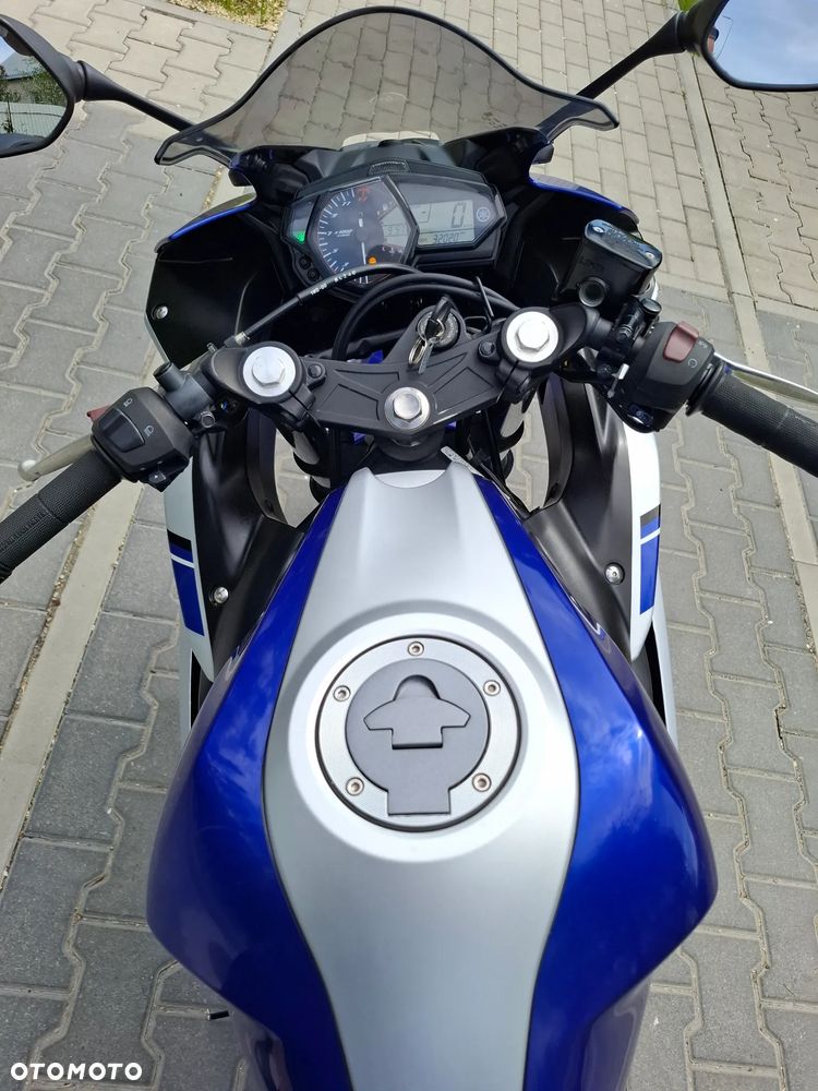 Yamaha YZF - 18