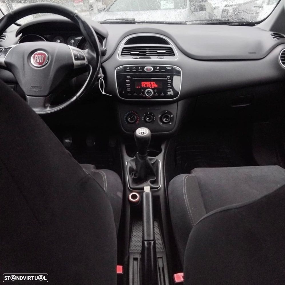 Fiat Punto 1.3 M-Jet Lounge S&S - 10