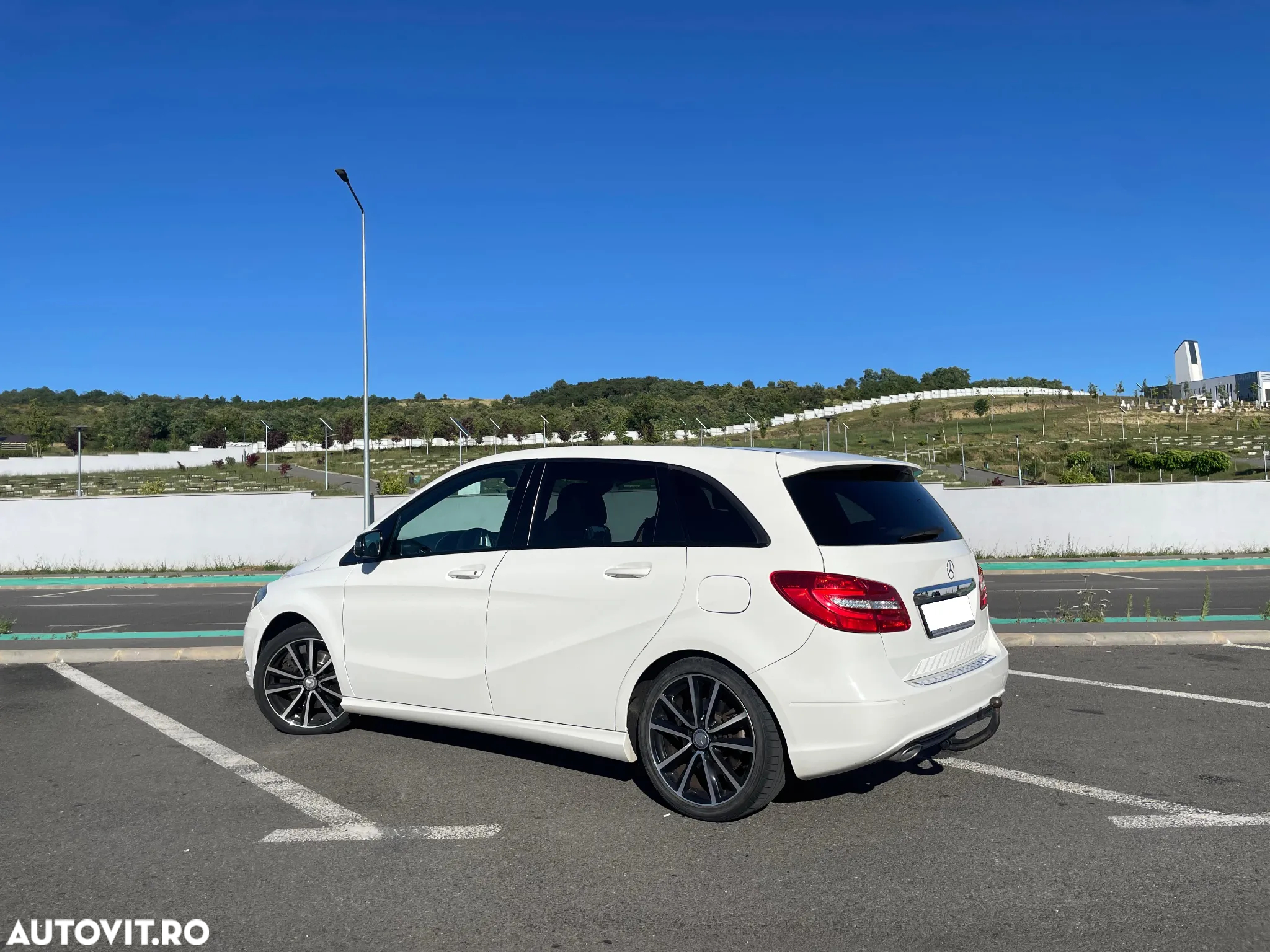 Mercedes-Benz B - 5