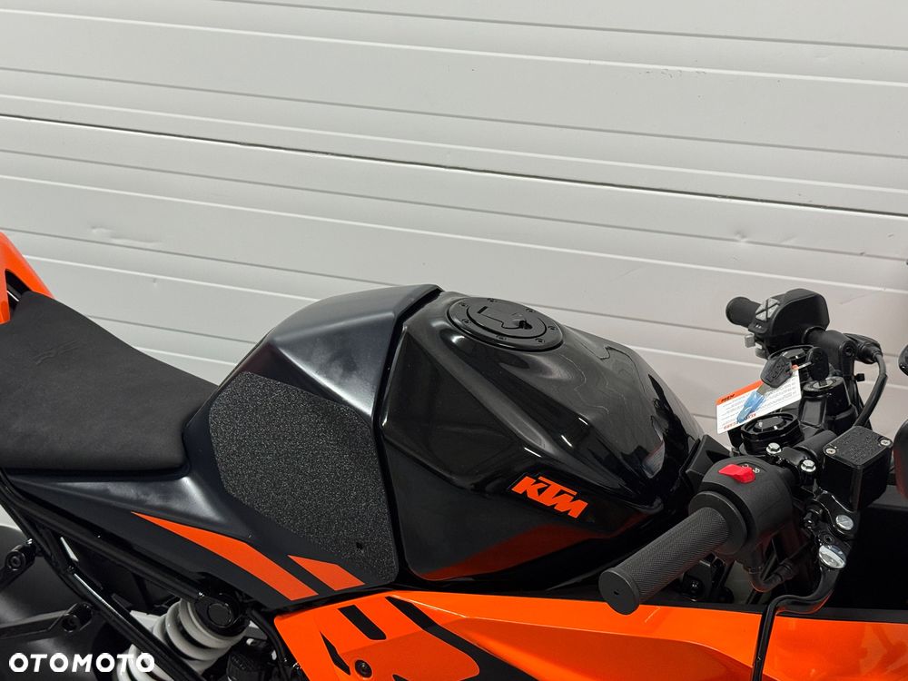 KTM RC 125 - 7