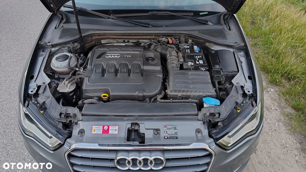 Audi A3 Sportback 2.0 TDI Ambiente - 8