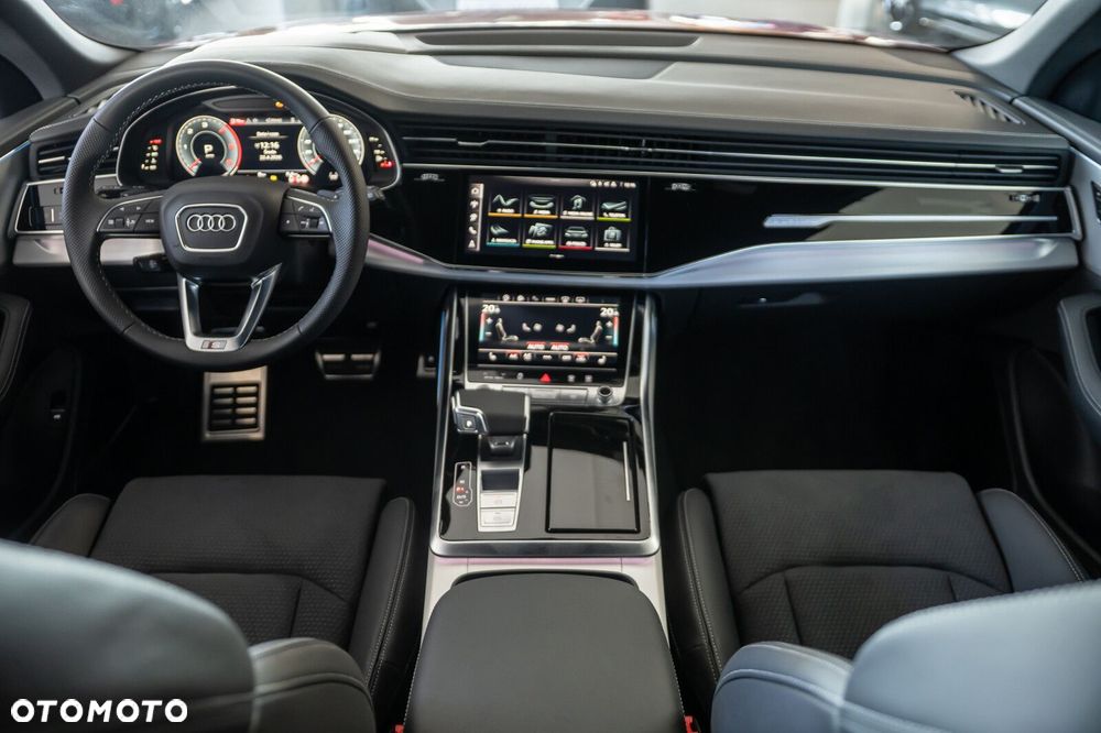 Audi Q8 - 18