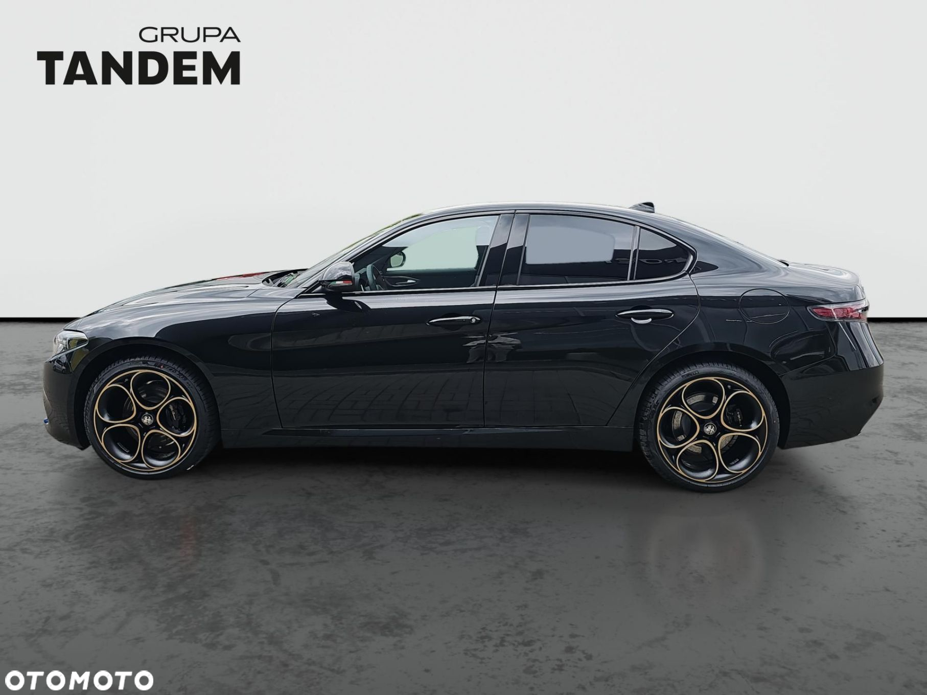 Alfa Romeo Giulia - 8