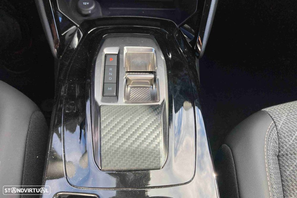 Peugeot 2008 1.2 Hybrid Allure e-DCS6 - 21