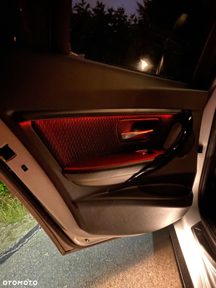 BMW Seria 3 320d - 13