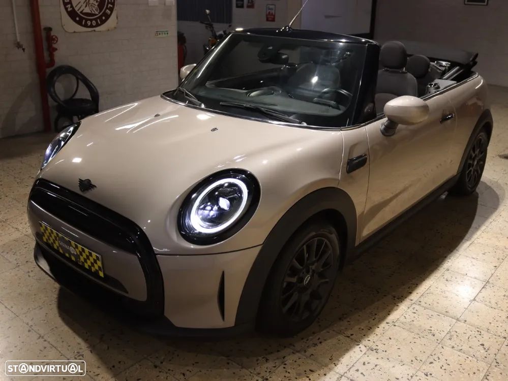 MINI Cabrio Cooper Premium Classic Auto - 7