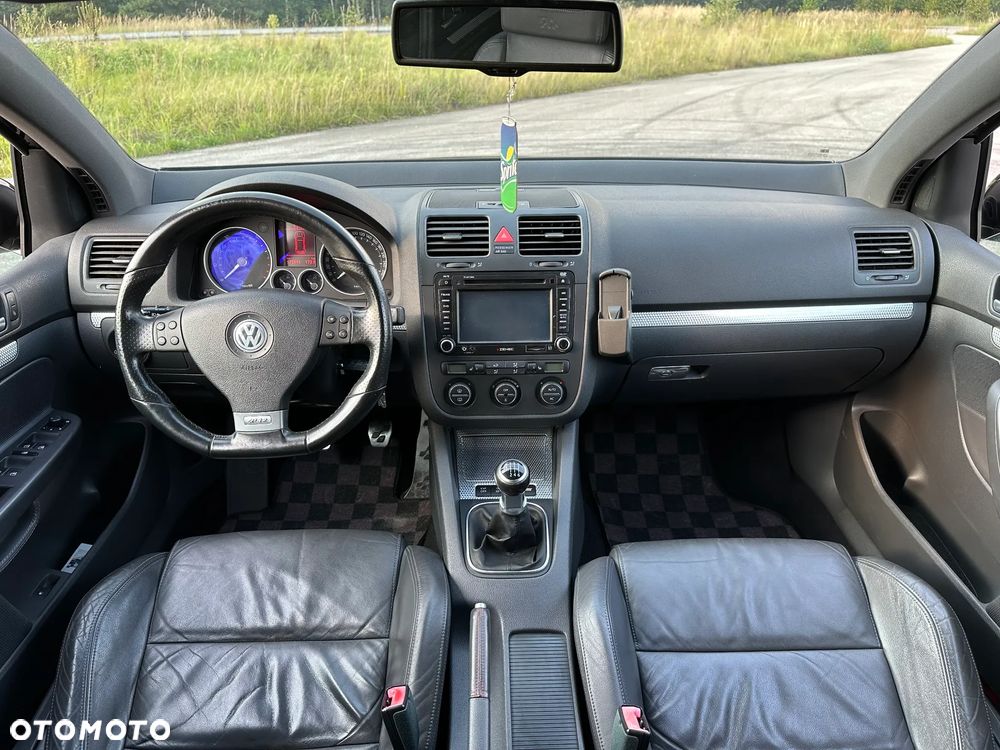 Volkswagen Golf R32 4Motion - 13