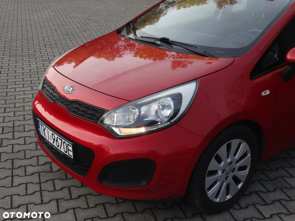 Kia Rio - 11