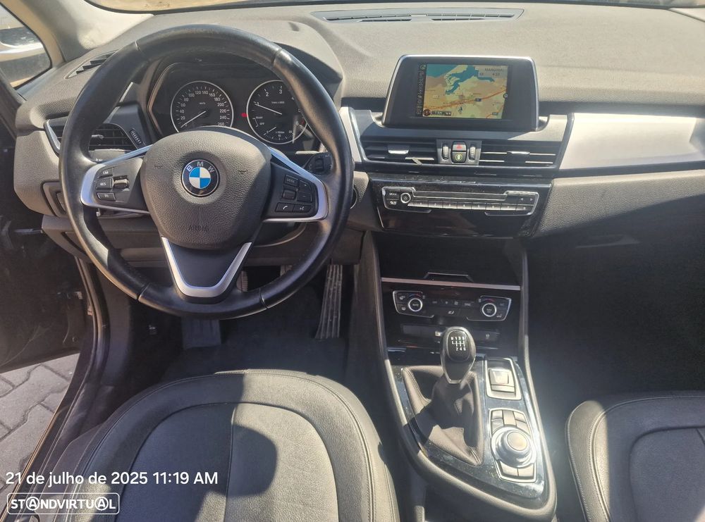 BMW 216 Active Tourer d Line Luxury - 6
