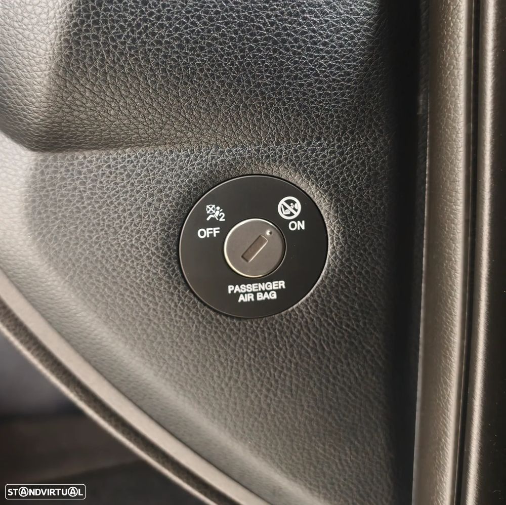 Kia Stonic 1.2 Dynamic — fotografia 19