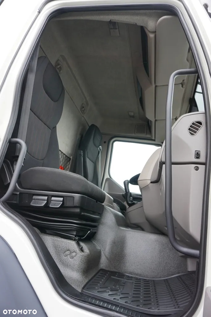 DAF LF / 260 / EURO 6 / CHŁODNIA + WINDA / 17 PALET / ŁAD. 7840 KG - 9