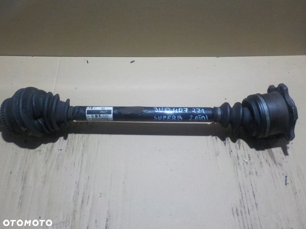 SKODA SUPERB I 2.0 TDI PÓŁOŚ PRZÓD LEWA 3U0407271 - 1