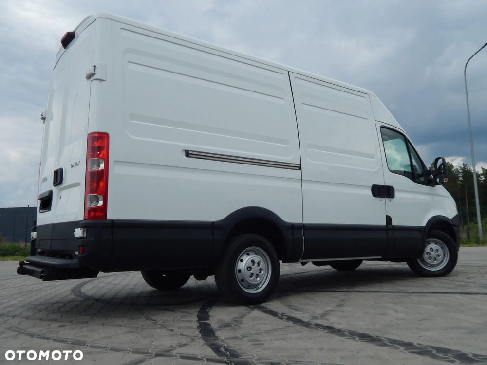 Iveco DAILY 35S15 2,3HPI L2H2 LIFT - 5