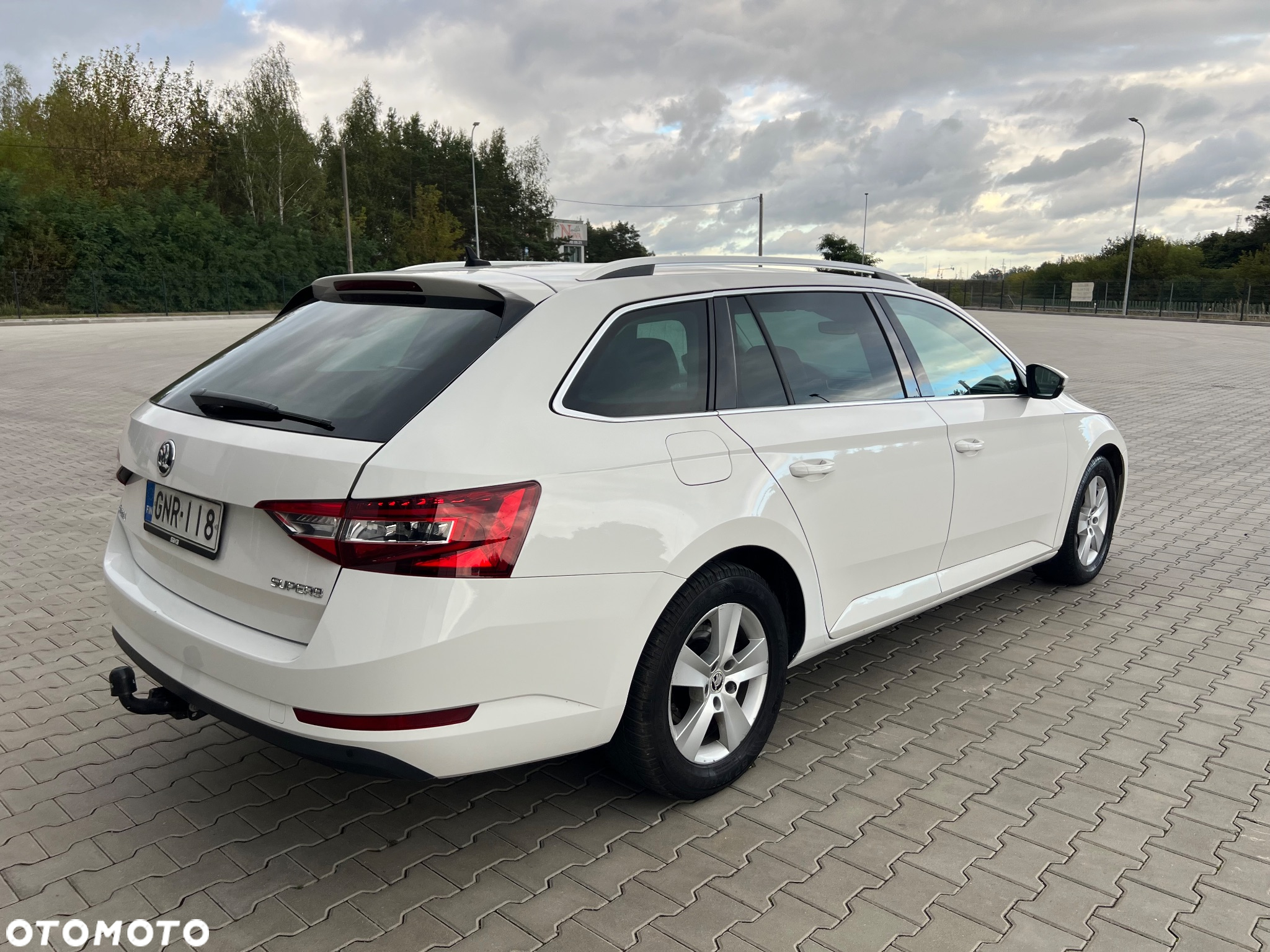 Skoda Superb 2.0 TDI 4x4 DSG Premium Edition - 12