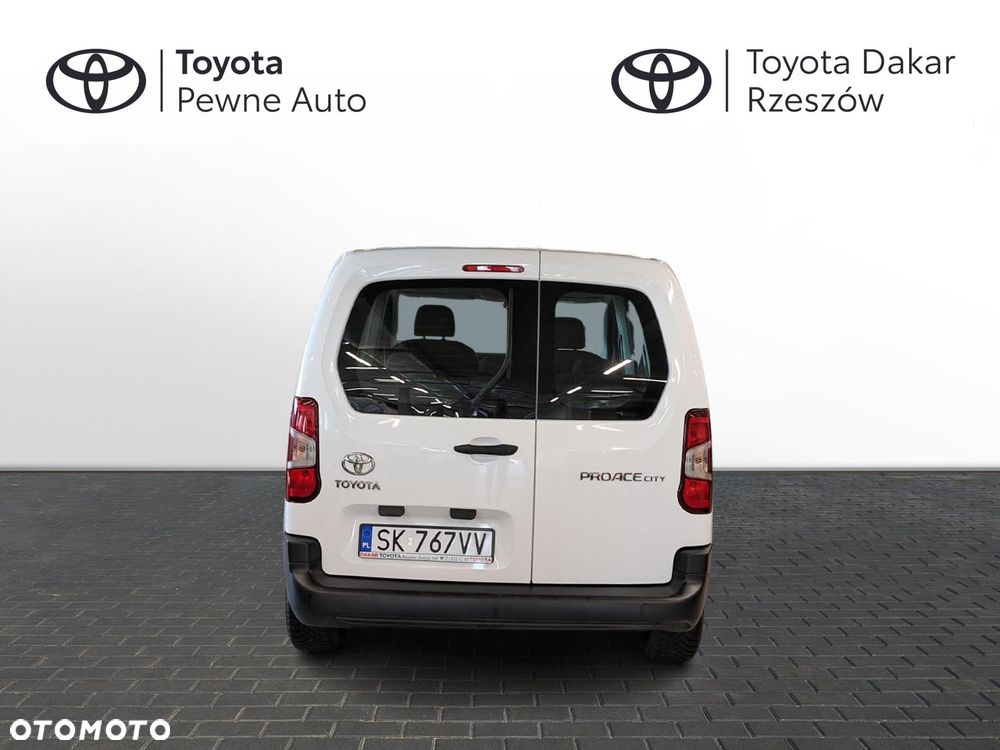 Toyota Proace City Verso 1.5 D-4D Combi - 4