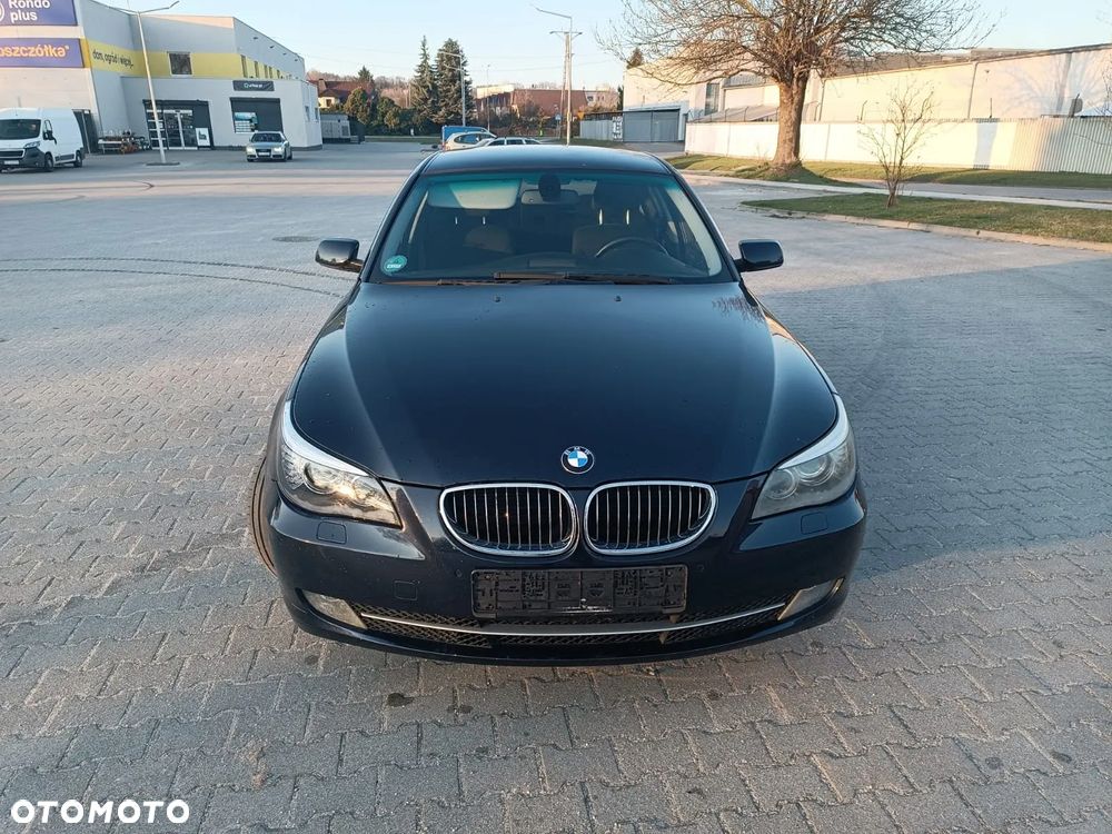 BMW Seria 5 530i - 14