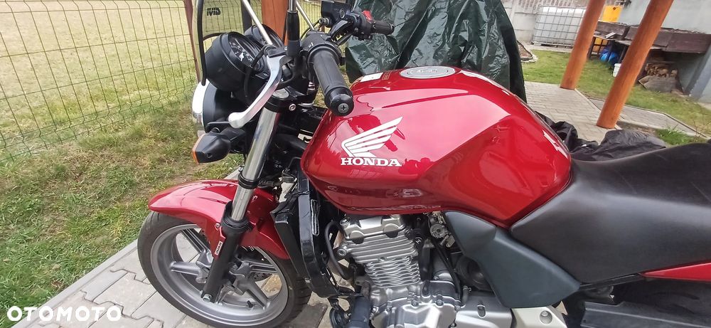 Honda CBF - 4