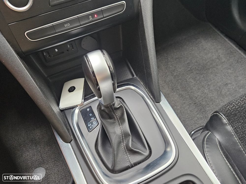 Renault Mégane Sport Tourer ENERGY dCi 110 EDC LIMITED - 12