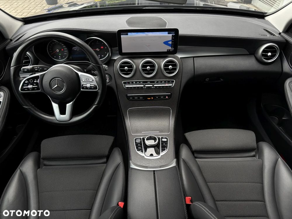 Mercedes-Benz Klasa C 220 d T 9G-TRONIC Avantgarde - 8