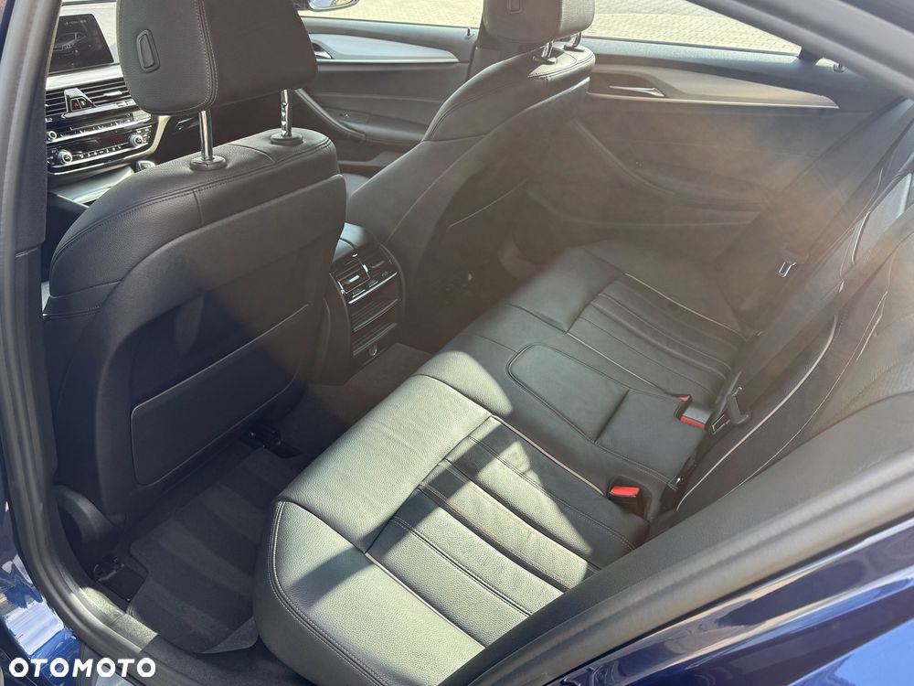 BMW Seria 5 520d xDrive Sport Line sport - 16