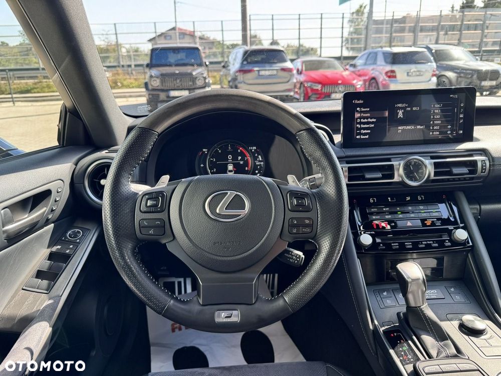 Lexus IS - 26