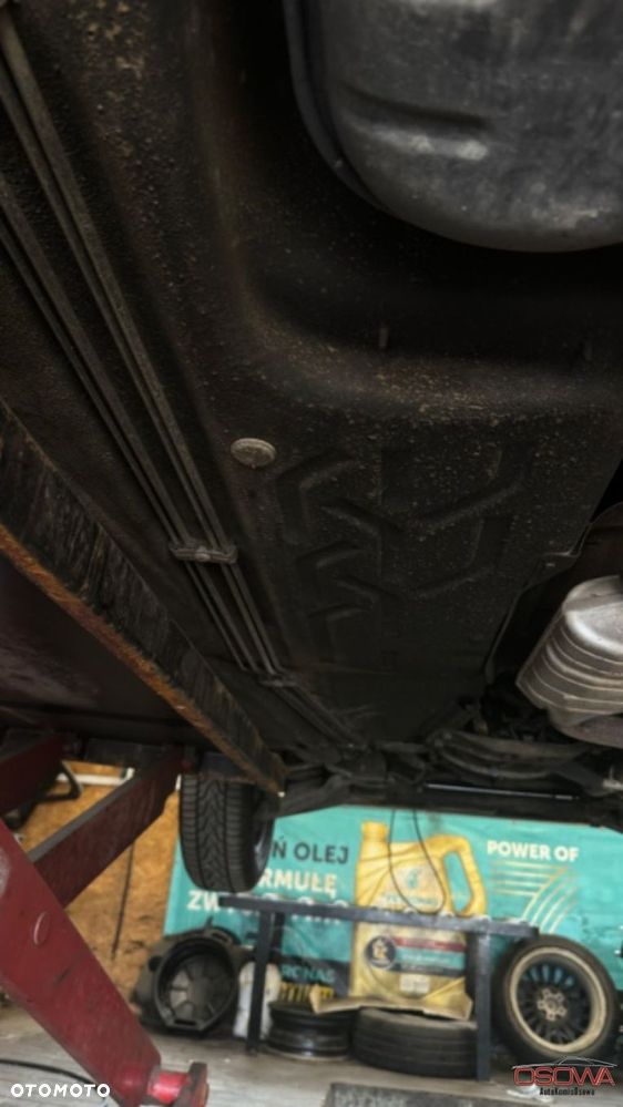 Mercedes-Benz W201 (190) - 12