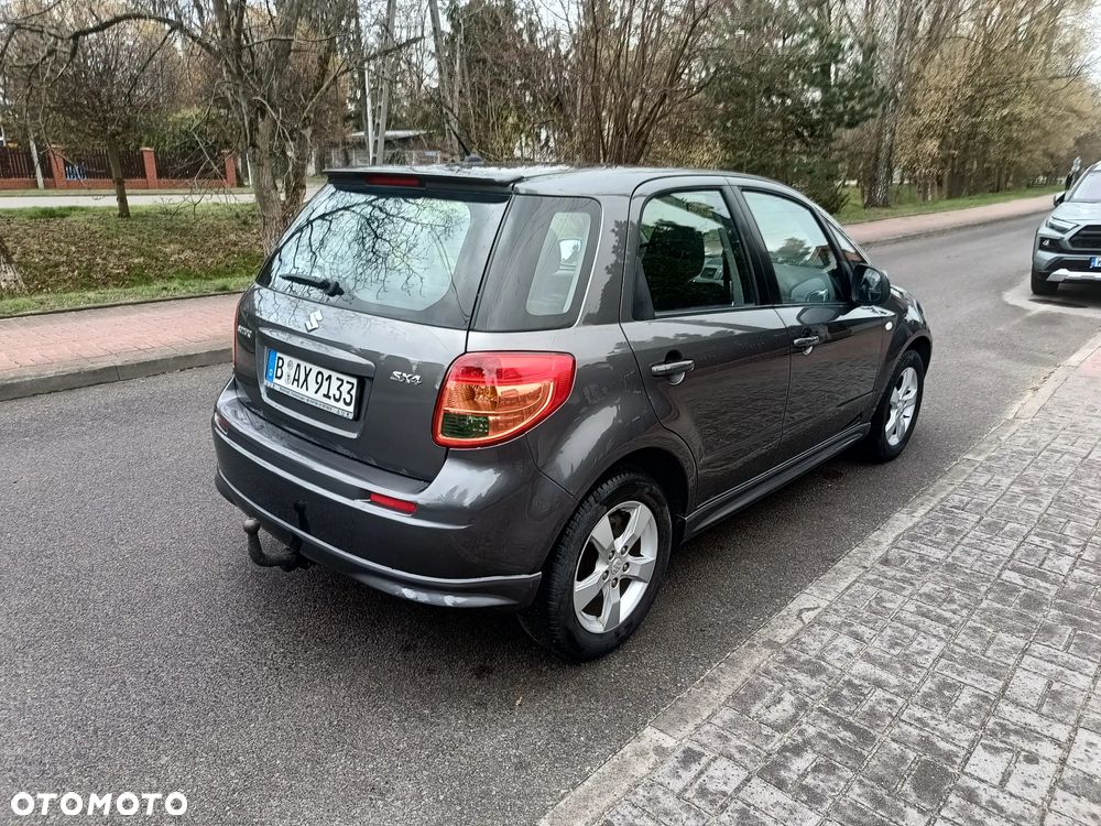 Suzuki SX4 - 11