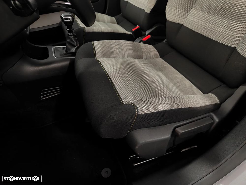 Citroën C3 1.2 PureTech Shine Pack - 32